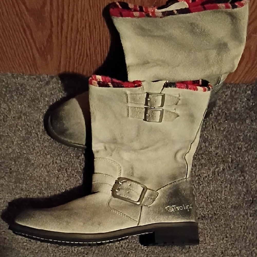 Stylish Gray Suede Women's Boots